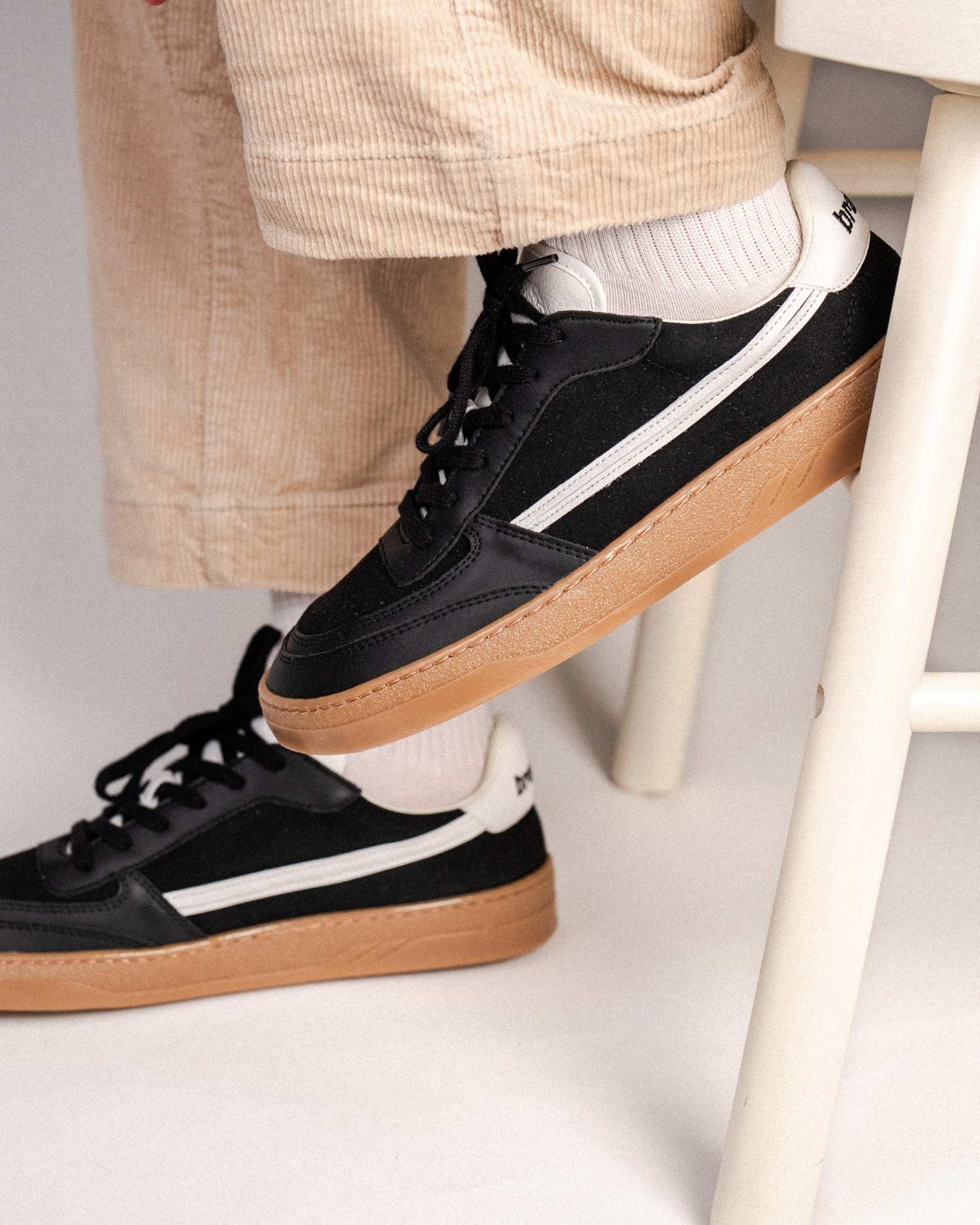 Calabria - Raven - Image 11